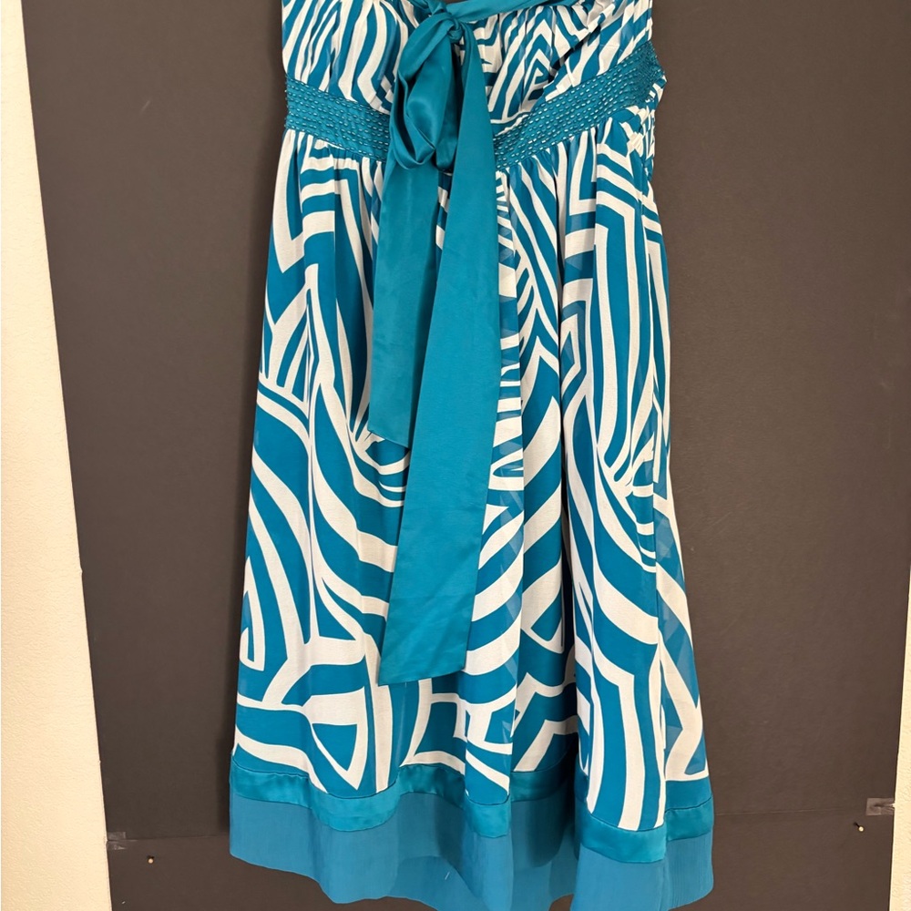 Teal and White Women's backless dress